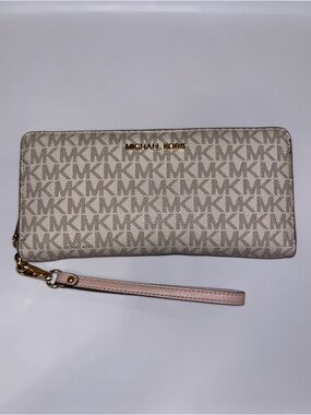 Michael Kors Beige/Blush Signature MK Wristlet Wallet